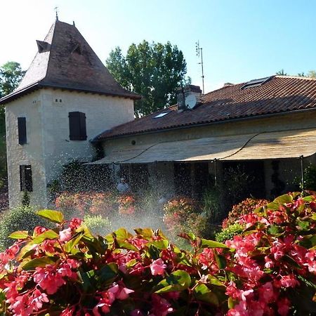 Moulin Rouhaud Hotel Montboyer Eksteriør billede
