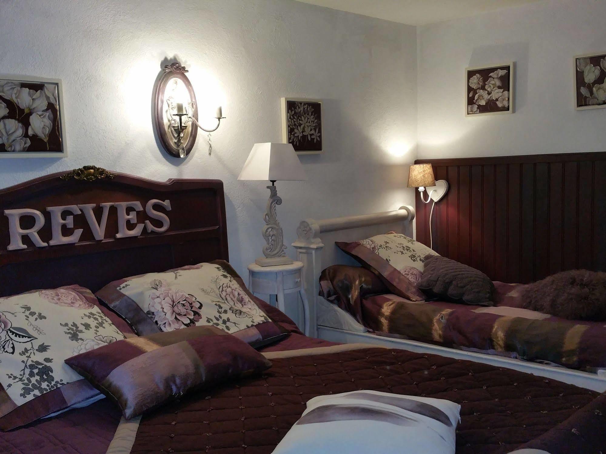 Moulin Rouhaud Hotel Montboyer Eksteriør billede