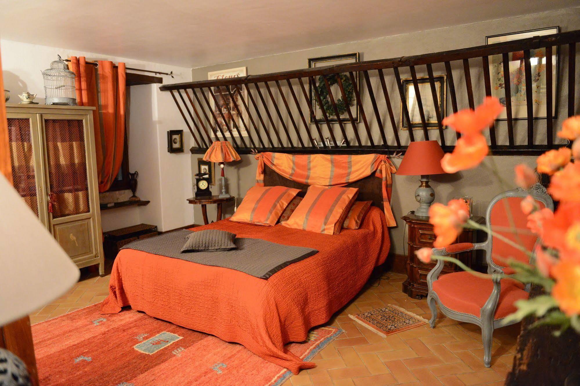 Moulin Rouhaud Hotel Montboyer Eksteriør billede